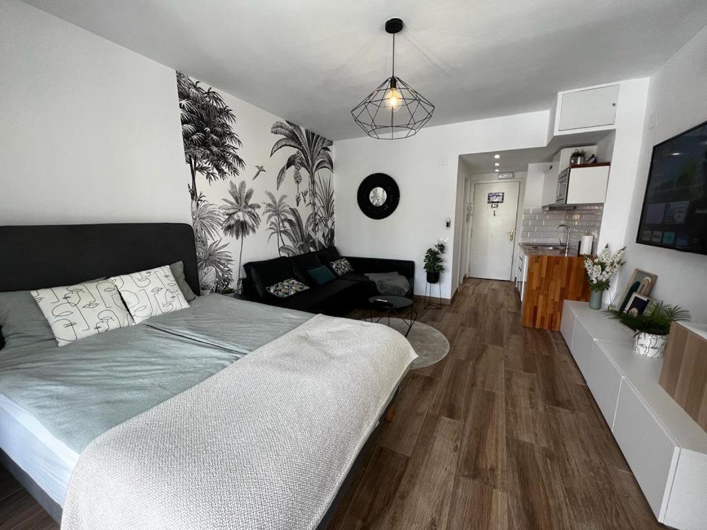 Lux Apartment By Namaste Elite Torremolinos Exterior photo