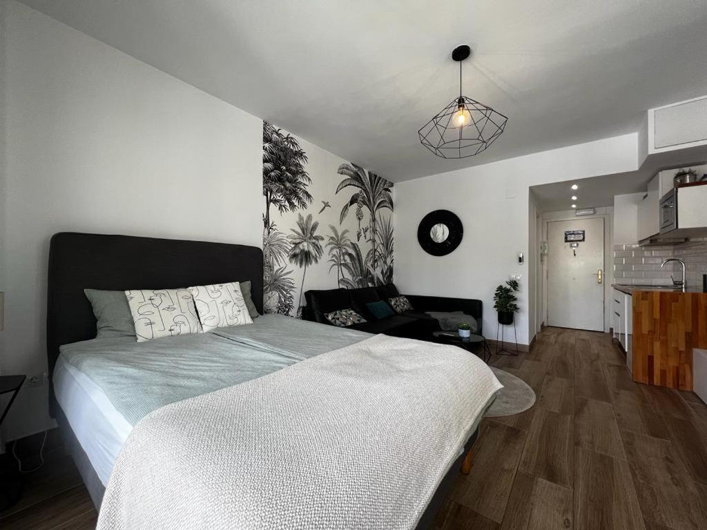 Lux Apartment By Namaste Elite Torremolinos Exterior photo